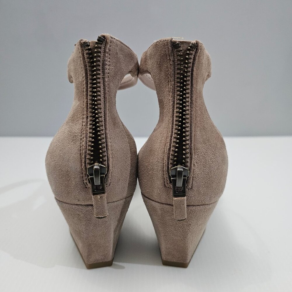 Eileen Fisher Veery Heel Pump Ankle Strap Zip Earth Tan Suede Size 8 NEW - Picture 11 of 16